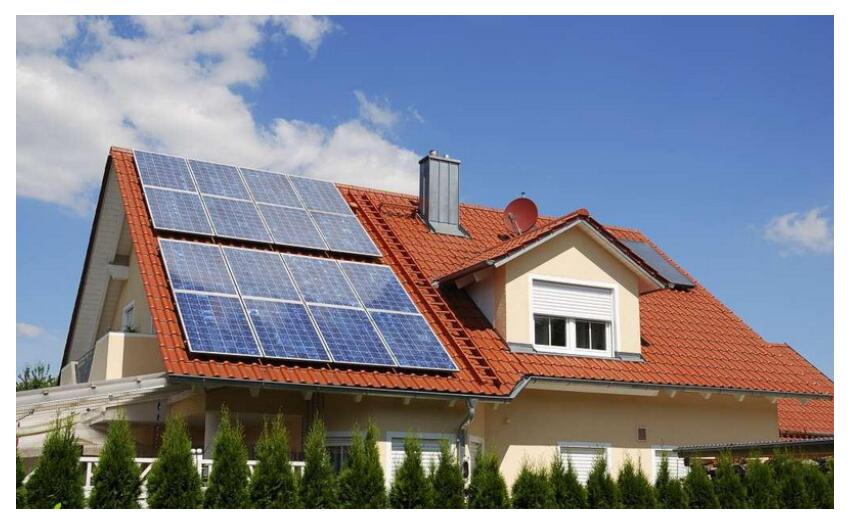 What Photovoltaic Modules are used in the Sunshine House?